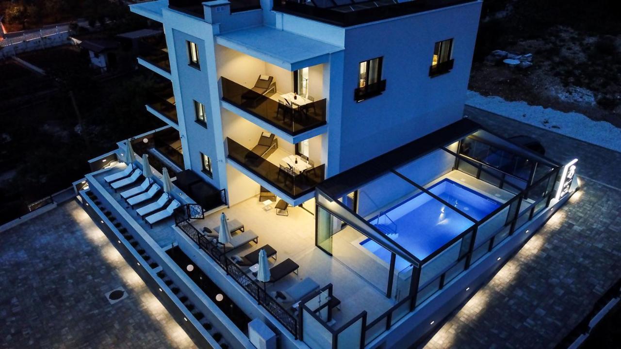 23 A Heated Pool