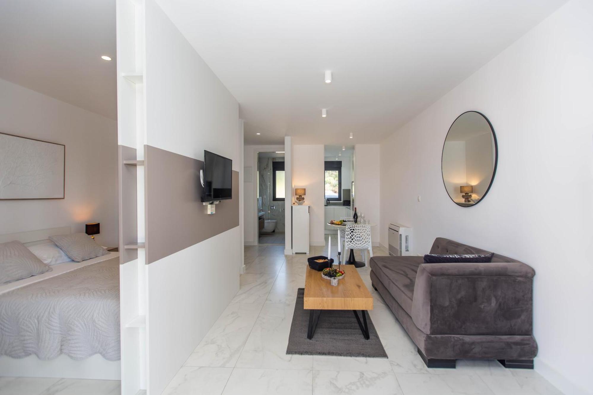 Apartment 23 A Heated Pool Trogir