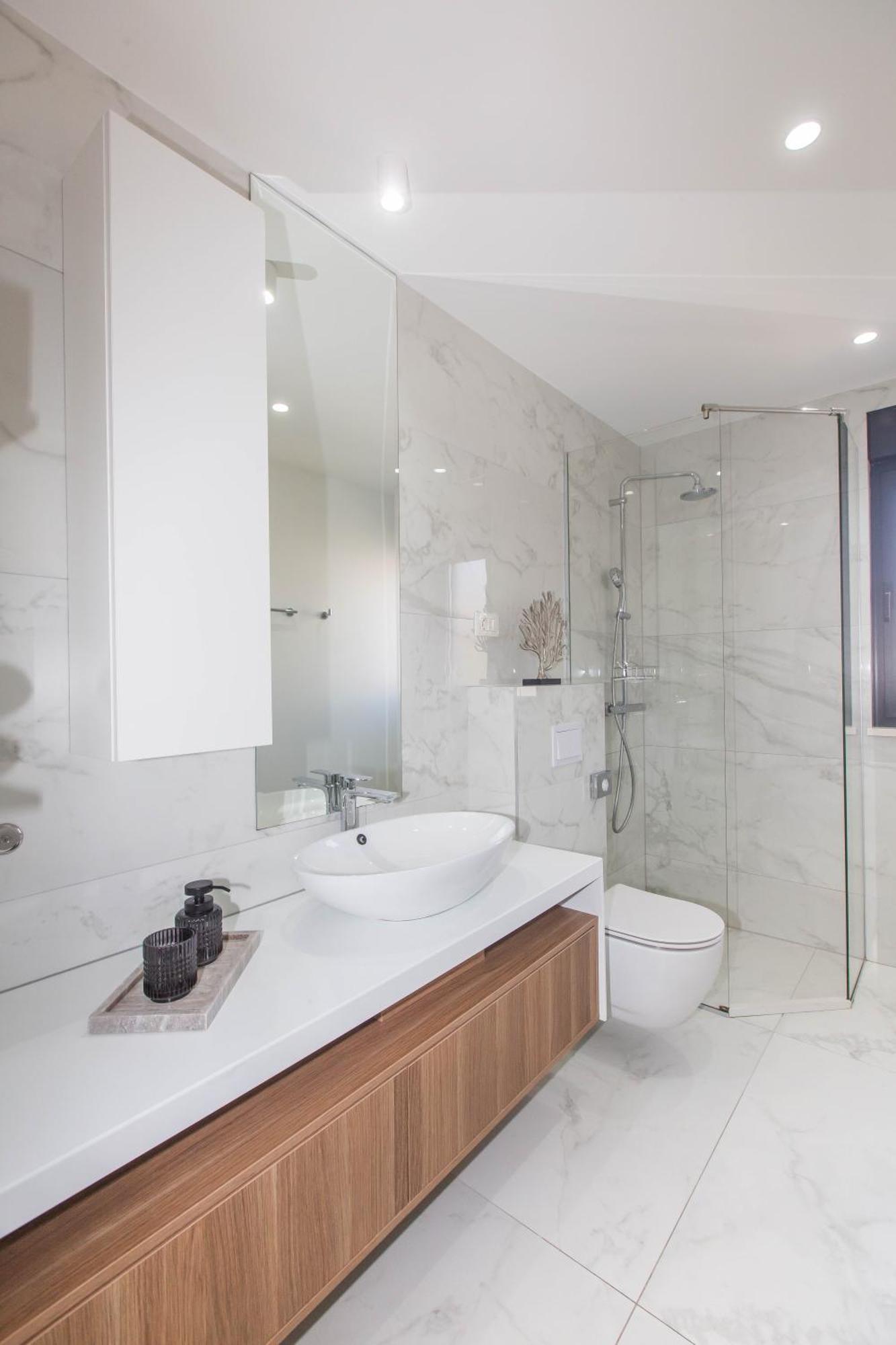 23 A Heated Pool Apartment